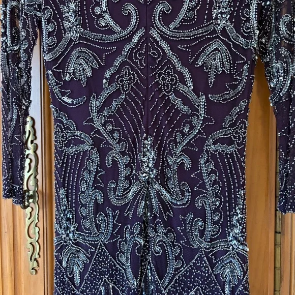 Pisarro Nights 3/4 Sleeve Beaded V-Neck Eggplant Purple Gown Sz. 4 NWT - Picture 3 of 4